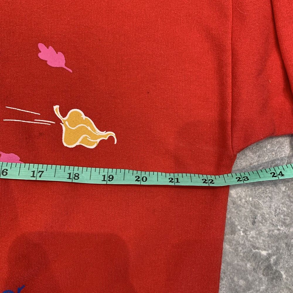 Disney Mickey Unlimited Vintage Sweater Sweatshirt Winnie The Pooh Red Size M - Picture 6 of 7